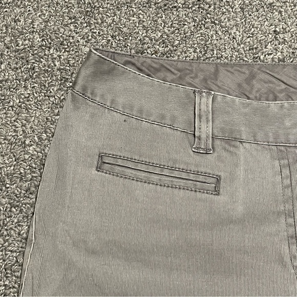 Chicos Pants Womens Size 1 Gray Straight Leg Crop Cotton Stretch Lightweight - Picture 6 of 10